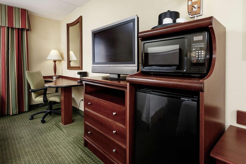 Hampton Inn & Suites Navarre Eksteriør bilde