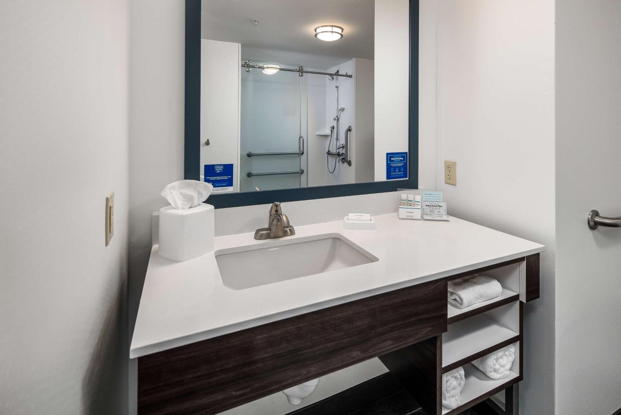 Hampton Inn & Suites Navarre Eksteriør bilde