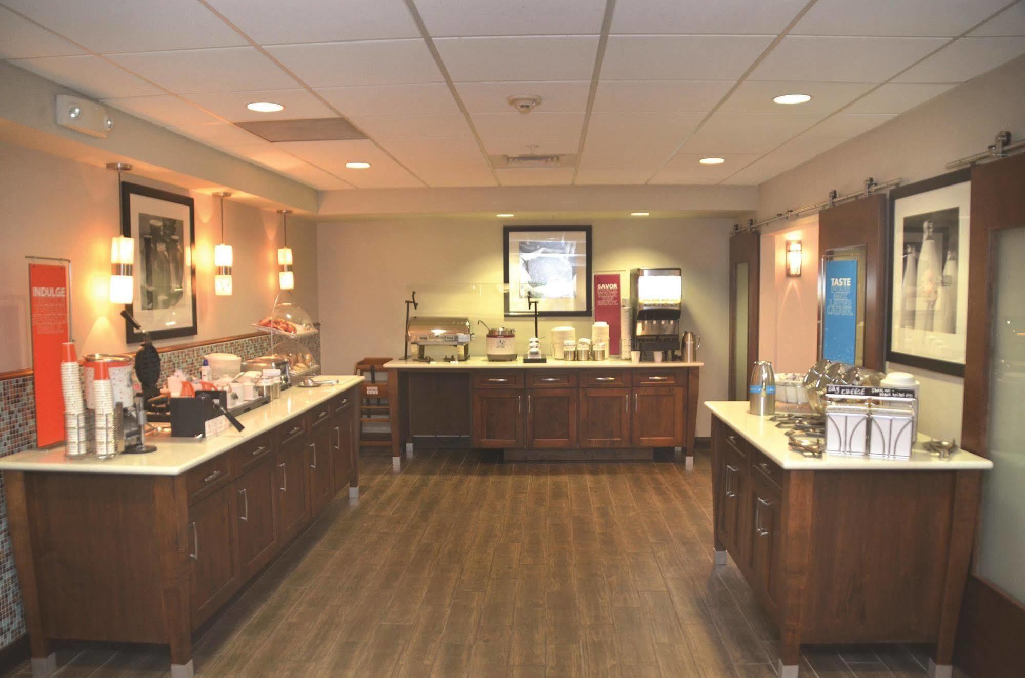 Hampton Inn & Suites Navarre Eksteriør bilde